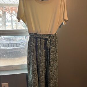 Casual Two-Tone Green Floral Midi Dress